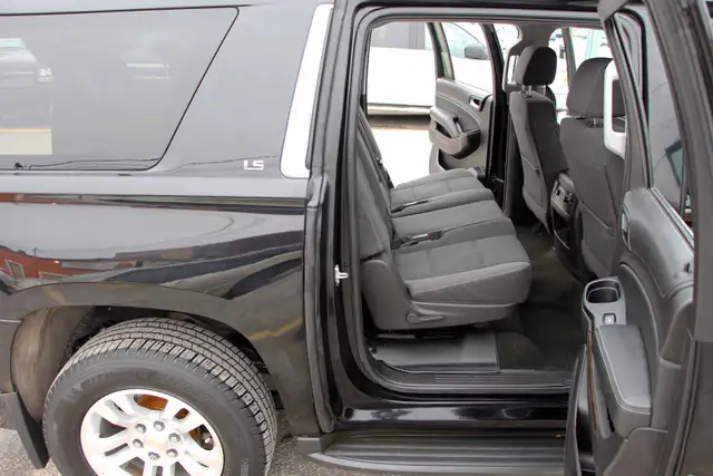 2016 Chevrolet Suburban LS 4x4 1-Owner Certified 2 Year W - Photo 17