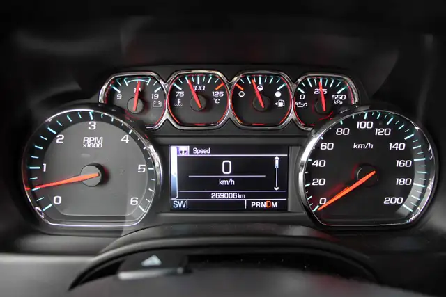 2016 Chevrolet Suburban LS 4x4 1-Owner Certified 2 Year W - Photo 31