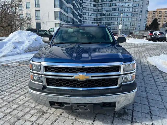 2015  Chevrolet Silverado 4X4  V6 - Photo 2