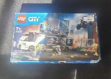 Lego City Police Mobile lab truck (31750086)