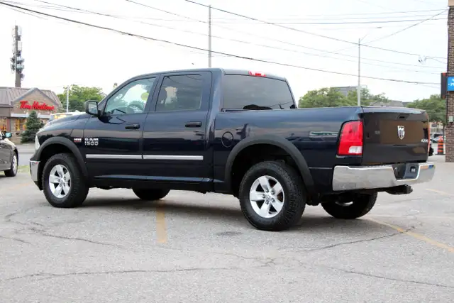 2015 Ram 1500 4x4 HEMI Crew Cab Certified 2 Year W - Photo 4