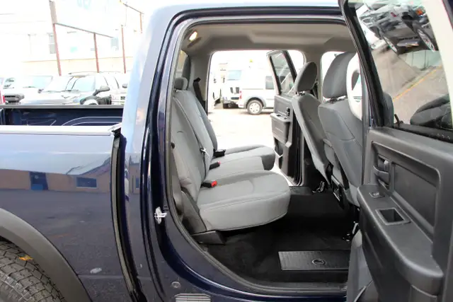 2015 Ram 1500 4x4 HEMI Crew Cab Certified 2 Year W - Photo 9