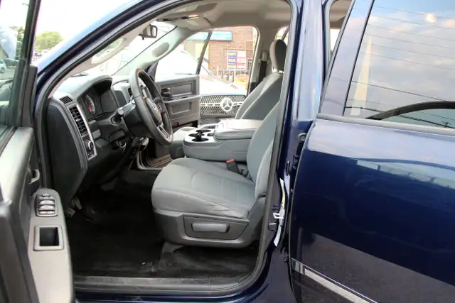 2015 Ram 1500 4x4 HEMI Crew Cab Certified 2 Year W - Photo 15