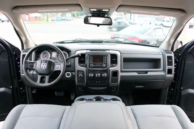 2015 Ram 1500 4x4 HEMI Crew Cab Certified 2 Year W - Photo 16