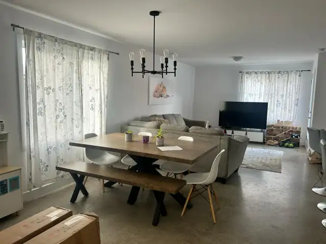 Grand 5 ½ à louer – 1520 pi² sur 2 étages - Ste-Hélène de Bagot