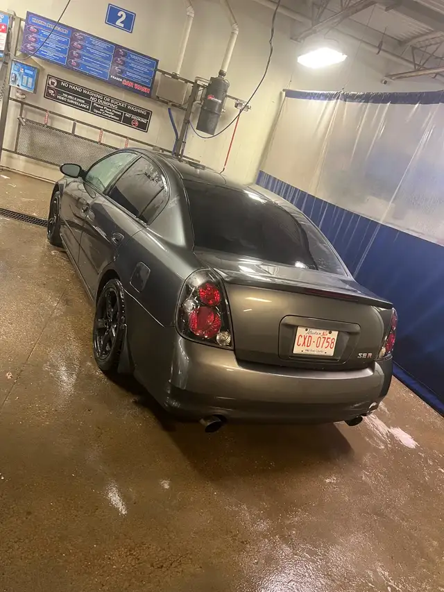 2005 Nissan Altima S E R - Photo 4