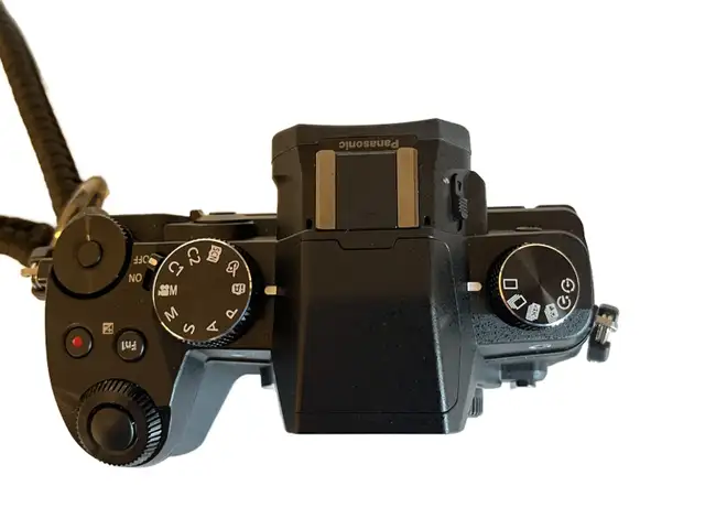 PANASONIC LUMIX G85 À VENDRE - Photo 5