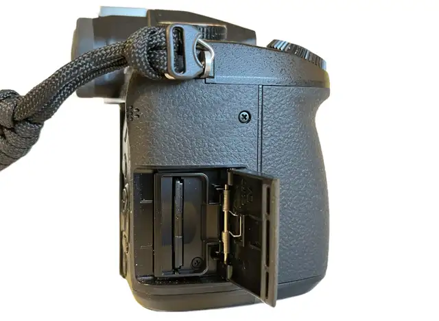 PANASONIC LUMIX G85 À VENDRE - Photo 6