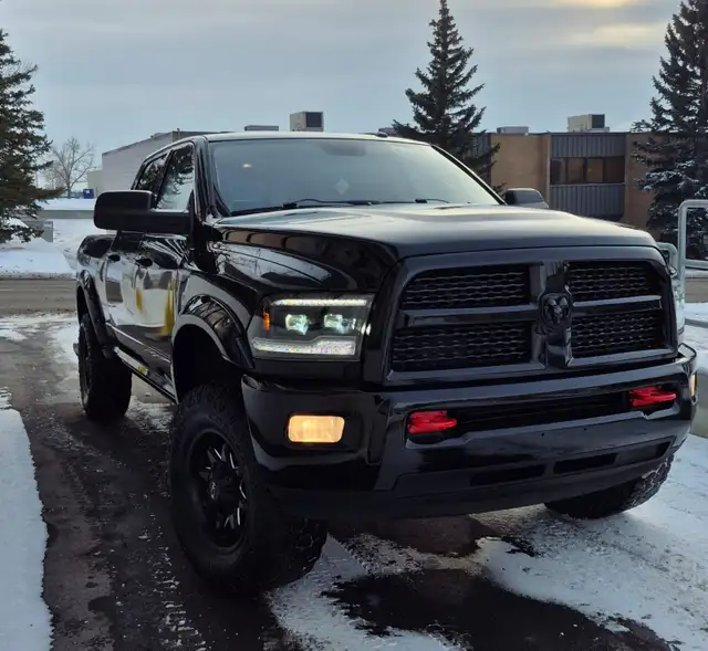 2014  Dodge Ram 3500 Laramie - Photo 3