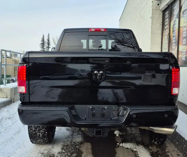 2014  Dodge Ram 3500 Laramie - Photo 5