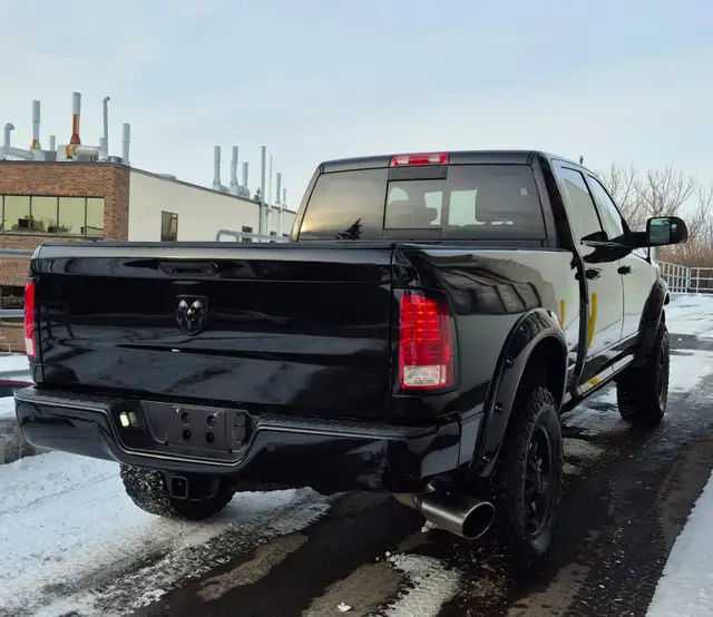 2014  Dodge Ram 3500 Laramie - Photo 6