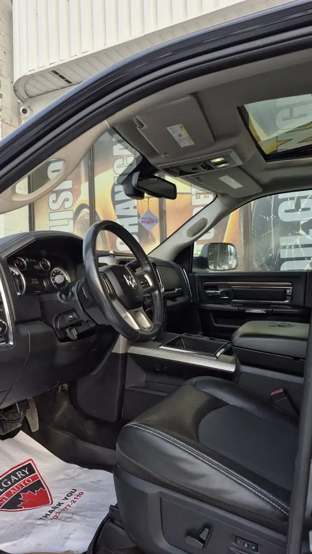 2014  Dodge Ram 3500 Laramie - Photo 7