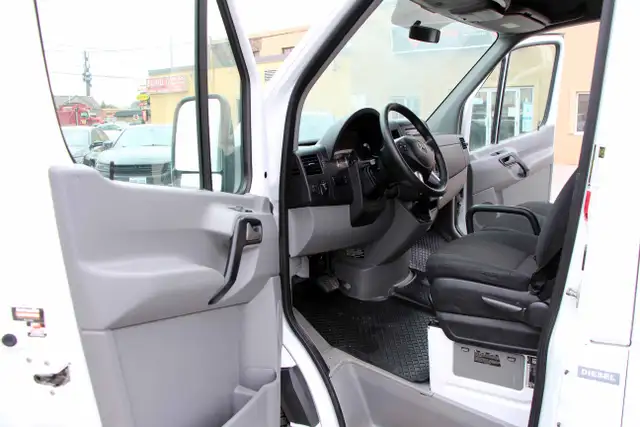 2018 Mercedes-Benz Sprinter Cargo Van 2500 170 High-Roof - Photo 14