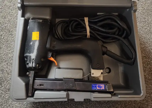 Duo Fast Electric Stapler EWC5018 in Case