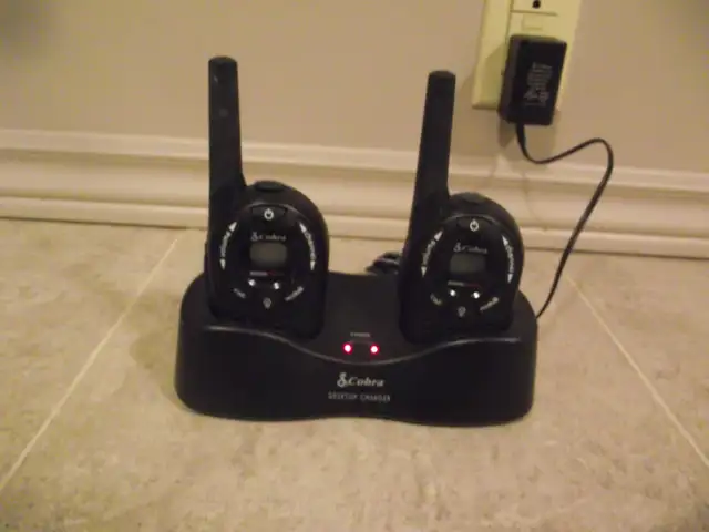 Cobra 2-way Radios - Photo 2