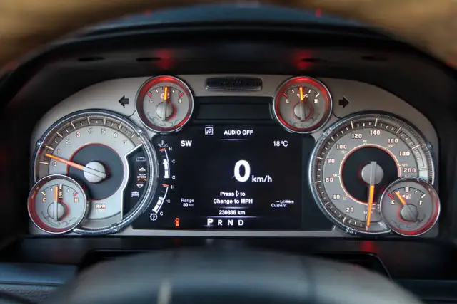 2013 RAM 1500 Laramie Long Horn Crew Mint Certified - Photo 24