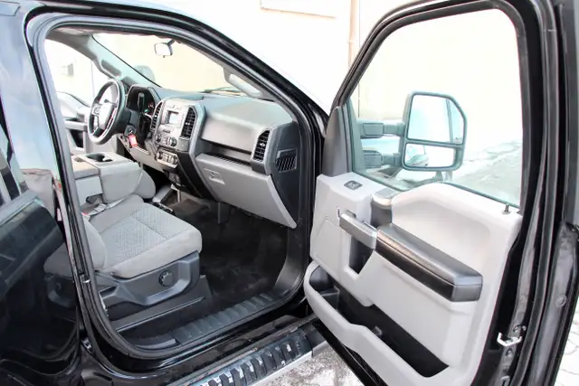 2018 Ford F-150 XLT 4X4 5.0L Long Bed CERTIFIED 2 YEAR W - Photo 14