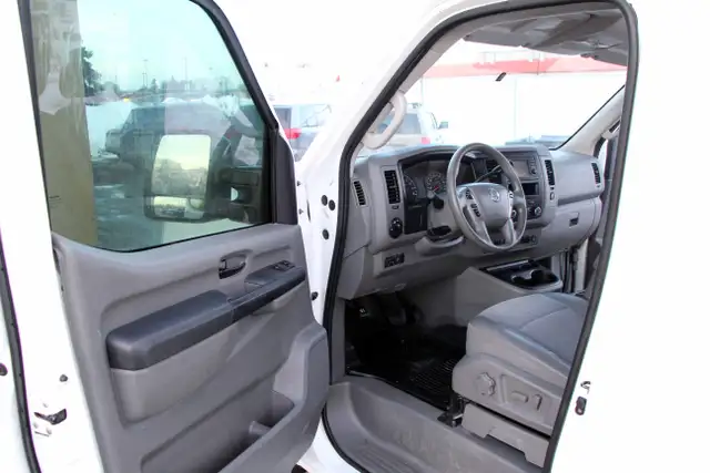 2014 Nissan NV 2500HD High Roof Certified 2 Year Warranty - Photo 16