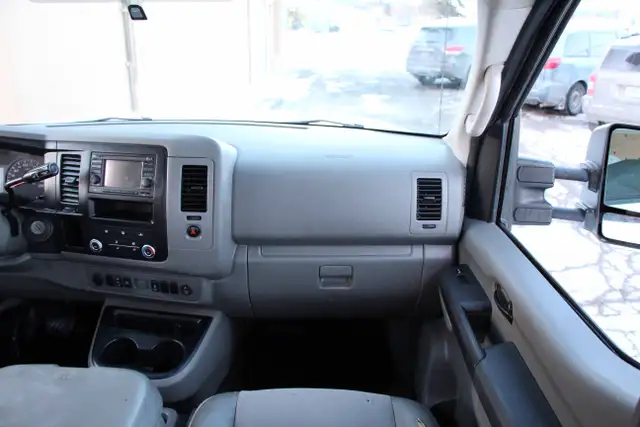 2014 Nissan NV 2500HD High Roof Certified 2 Year Warranty - Photo 21