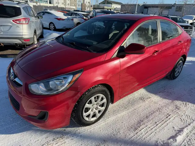 2014 Hyundai Accent 4dr Sdn Auto GL / Clean History