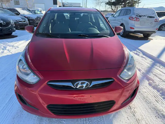 2014 Hyundai Accent 4dr Sdn Auto GL / Clean History - Photo 2
