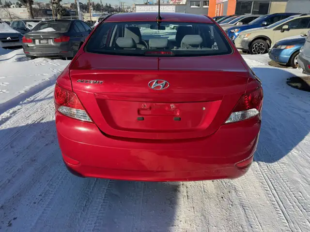 2014 Hyundai Accent 4dr Sdn Auto GL / Clean History - Photo 5