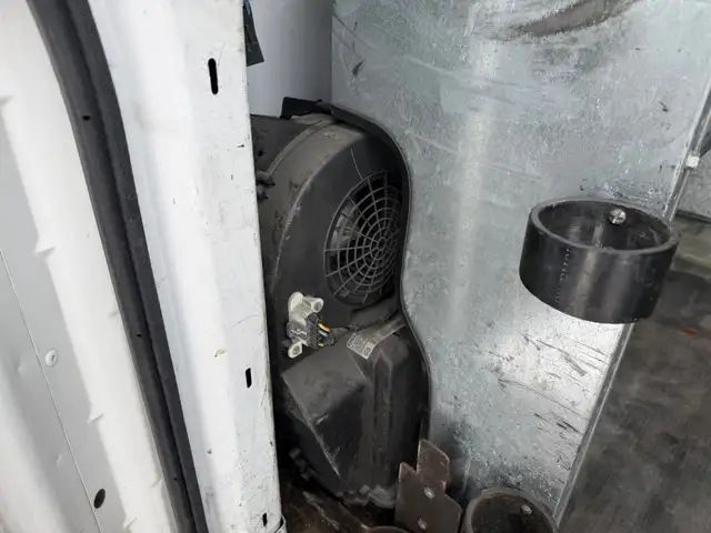 2009 GMC Savana Cargo Van RWD 3500 CARGOVAN / CLEAN HSITORY - Photo 6