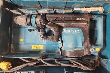 Makita Corded Chipper HM1213C in Case