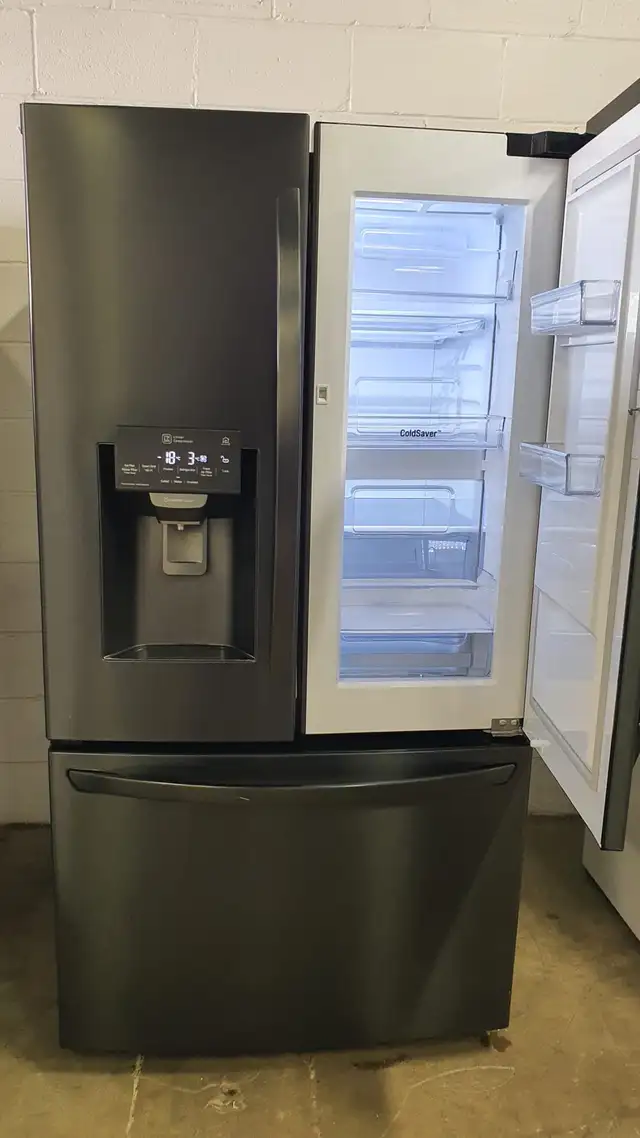 - Refrigerator "Lg" H70/W36/D33 in Black Matte Stainless - Photo 2