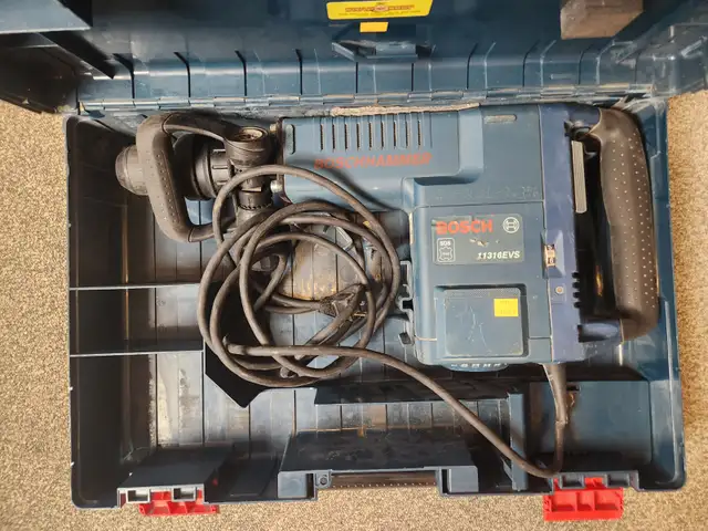 Bosch Corded Chipper 11316EVS Complete in Case
