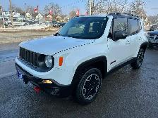 2015 Jeep Renegade Trailhawk - Photo 8