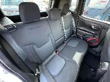 2015 Jeep Renegade Trailhawk - Photo 11