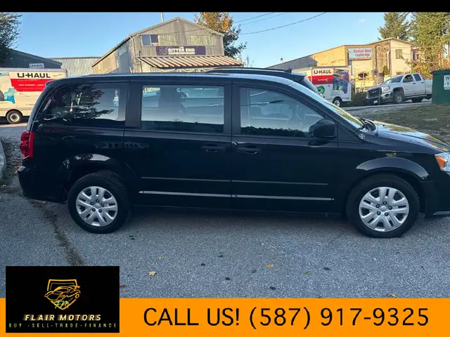 2016 Dodge Grand Caravan (No Accidents/ Clean history) - Photo 3
