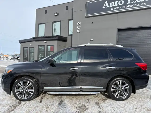 2018 NISSAN PATHFINDER PLATINUM - LEATHER SEATS - NAV - SUNROOF - Photo 2