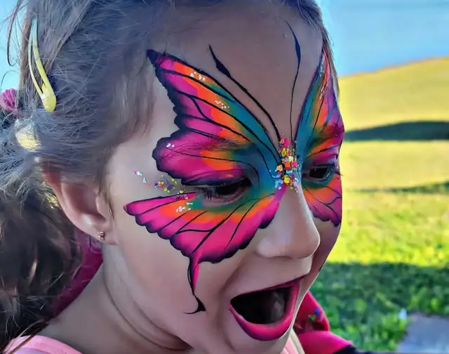 Face Painting  • Hair Braiding • Glitter Tattoos • Glitter Bar