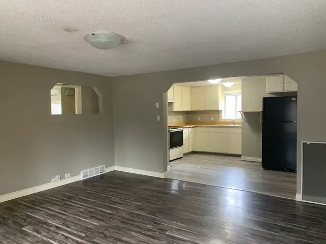 2 Bedroom Main Level House - Photo 3