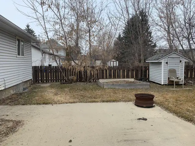 2 Bedroom Main Level House - Photo 13