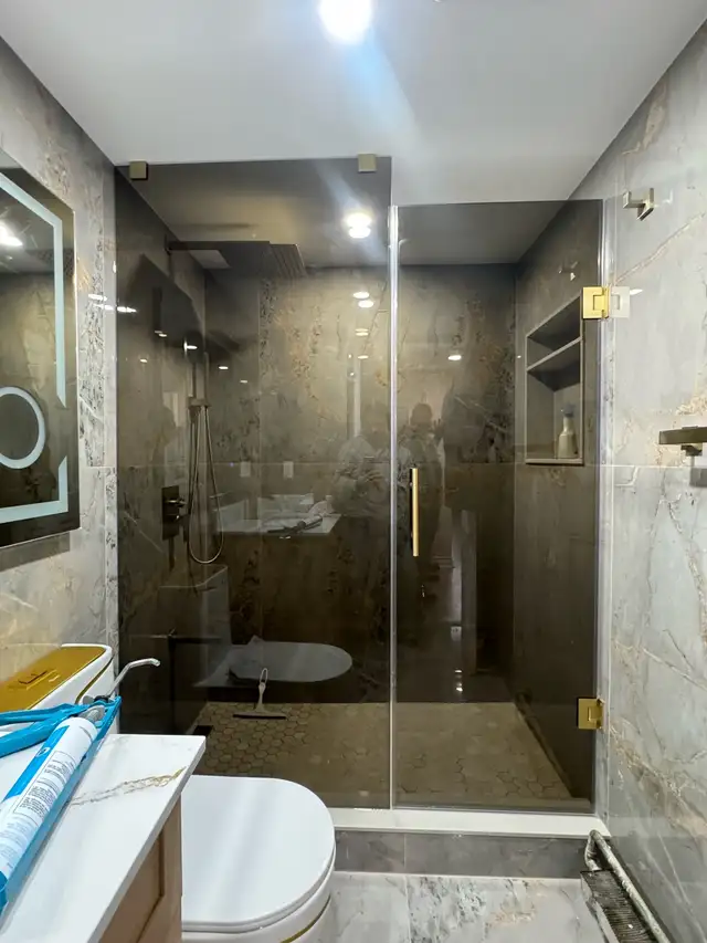 Custom Shower Glass Enclosures - Photo 7