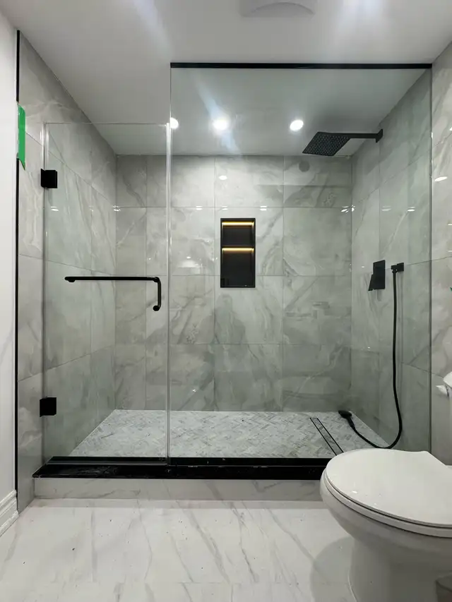 Custom Shower Glass Enclosures - Photo 10