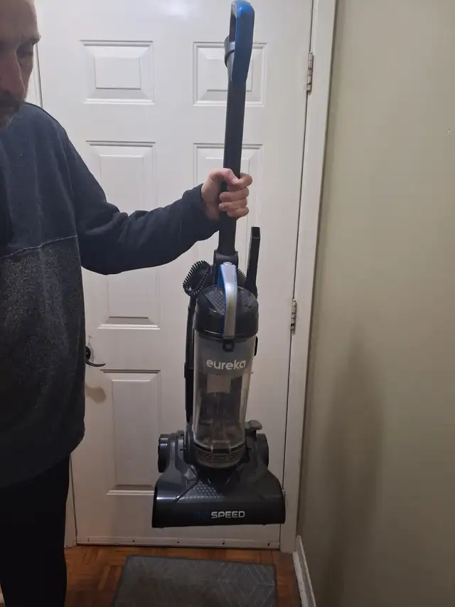$15 Eureka Air speed Upright Vacuum Cleaner MIDLAND