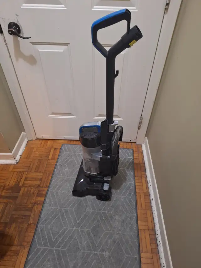 $15 Eureka Air speed Upright Vacuum Cleaner MIDLAND - Photo 2
