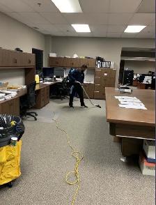 PROFESSIONALS Commerical and Residential Cleaning Services - Photo 4