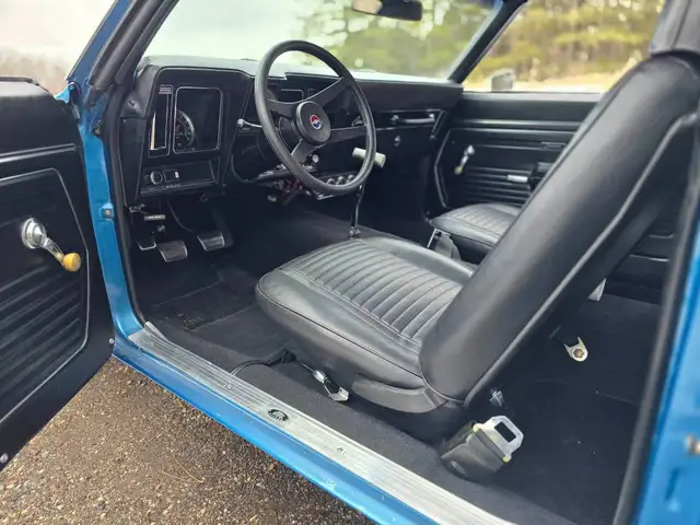 1969 Camaro 350 4 Speed 12 Bolt - Photo 8