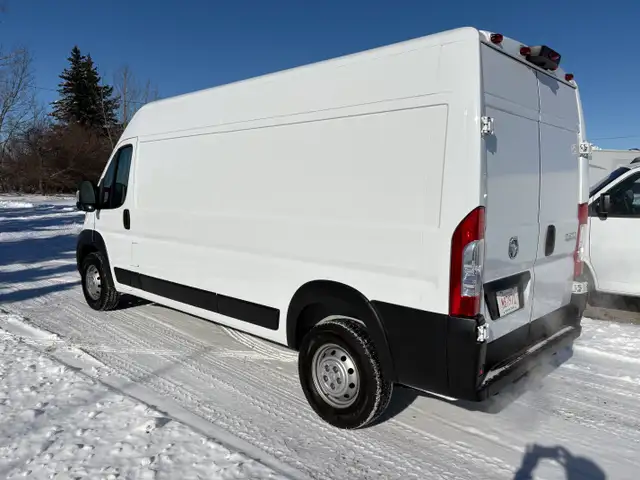 2023 Ram ProMaster Cargo Van HIGH ROOF 159' DIVIDER 3 SEATER - Photo 4