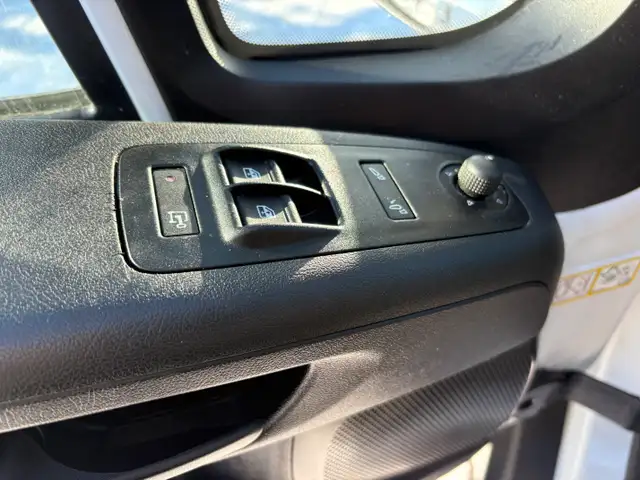 2023 Ram ProMaster Cargo Van HIGH ROOF 159' DIVIDER 3 SEATER - Photo 8