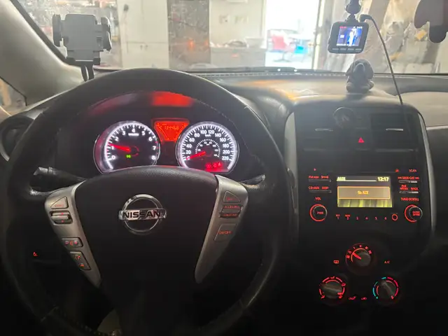 2014 Nissan versa note SL ( rebuilt ) - Photo 5