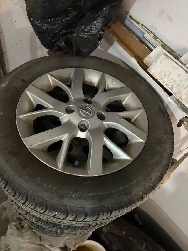 2014 Nissan versa note SL ( rebuilt ) - Photo 8