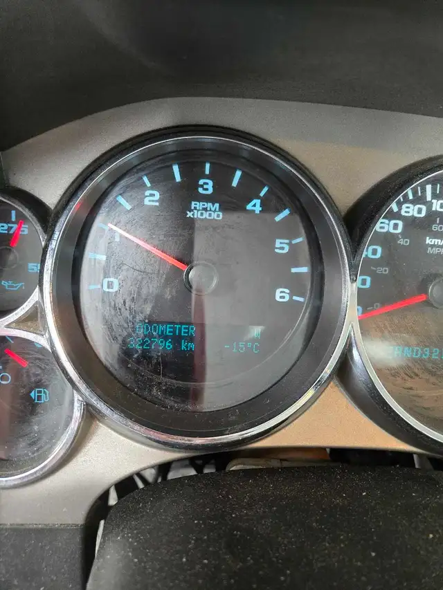 2010 Chevrolet Silverado Extended Cab - Photo 7