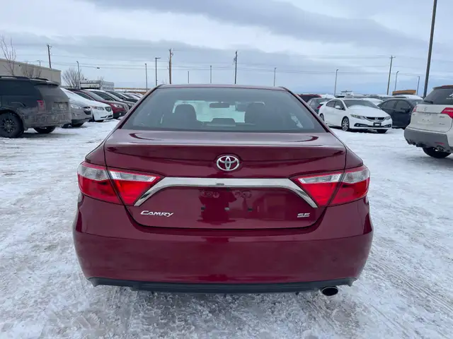 2017 Toyota Camry SE : Low Mileage - Photo 5
