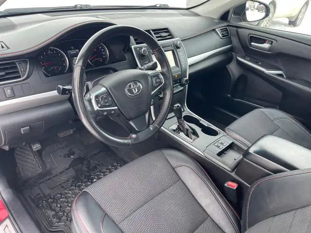 2017 Toyota Camry SE : Low Mileage - Photo 8